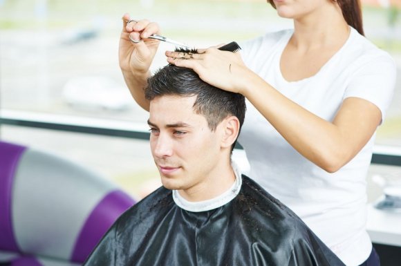 Salon de coiffure pour coupe moderne homme Limonest 